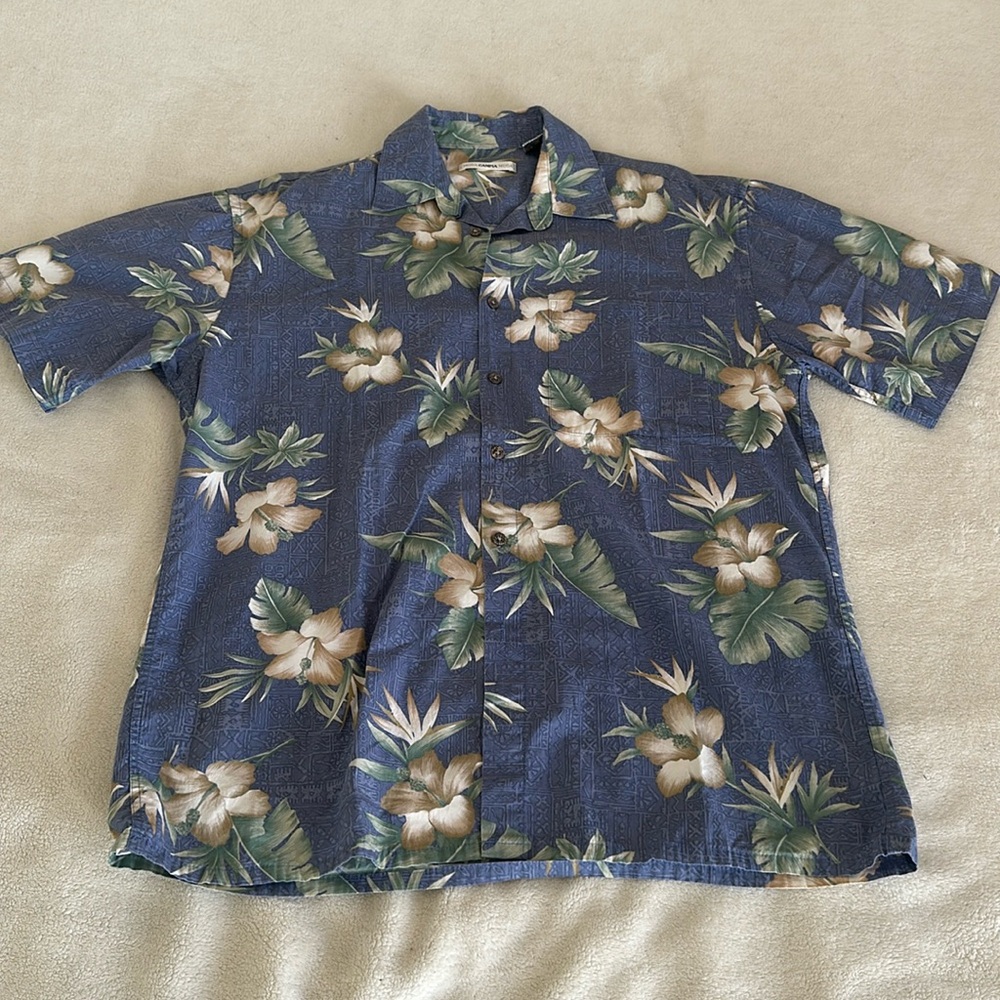 Floral Hawaiian Button Down Short Sleeve Dress Shirt, Men’s Medium